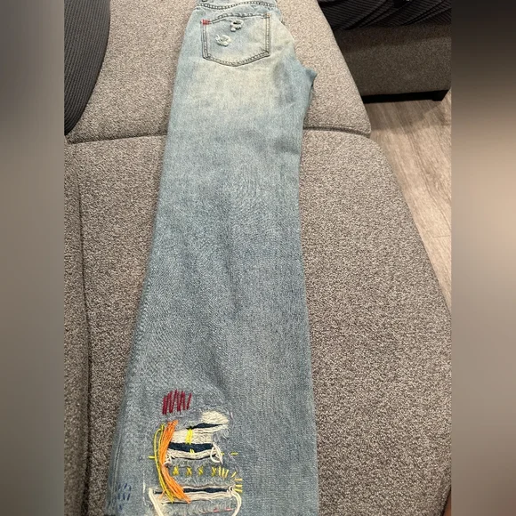 BDG Light Blue Embroidered Women Jeans - Picture 4 of 5